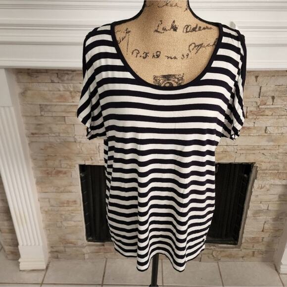MICHAEL Kors black and‎ white striped tunic size medium - Picture 1 of 5